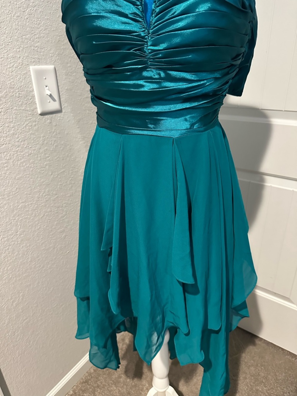 Teal Strapless High-Low Formal Dress – Deb – Small – Silky Bodice & Flowy Skirt